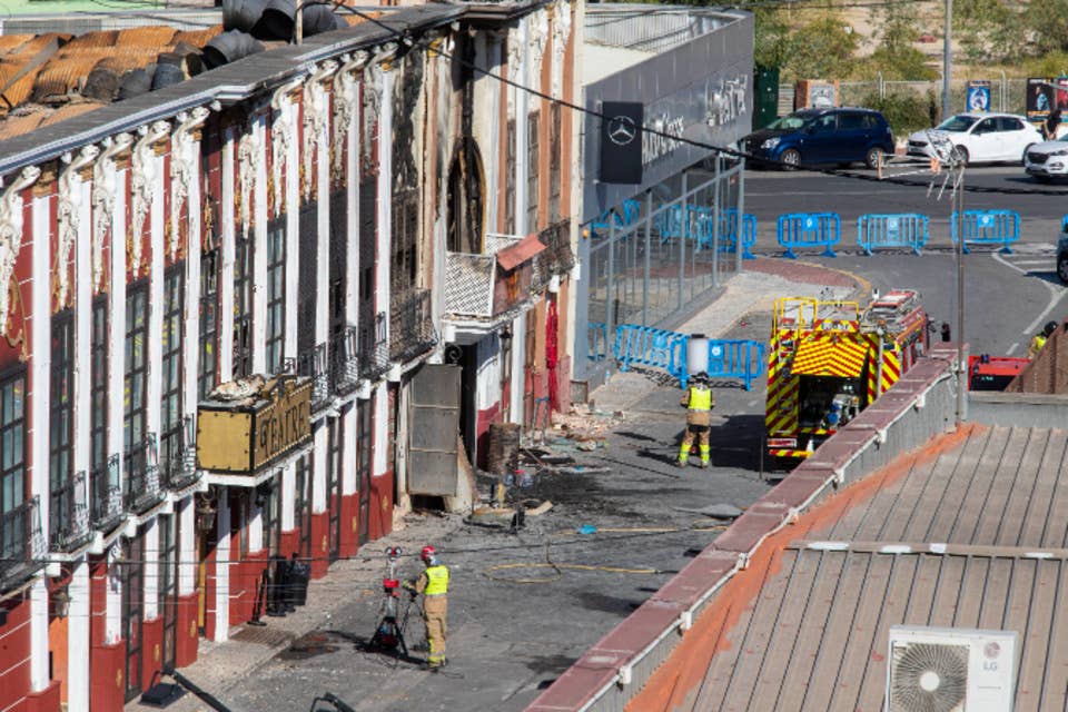 "Cuando hay una orden de paralización de la actividad, se tiene que precintar el local": un experto, sobre las discotecas incendiadas de Murcia